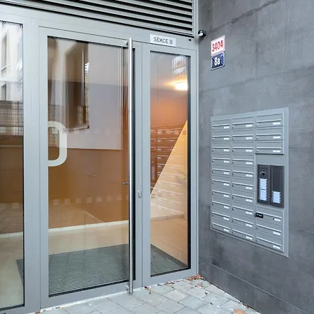 Apartamento New In The With Parking Option Ostrava